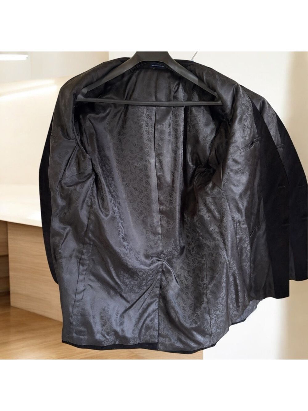 Stafford-46L men’s corduroy sport jacket. Black, 2 button. New w/o tags. Sharp! - Picture 11 of 12
